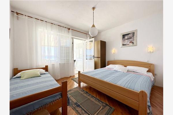 Apartment A1, for 6 persons