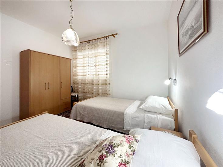 Apartment A2, for 4 persons