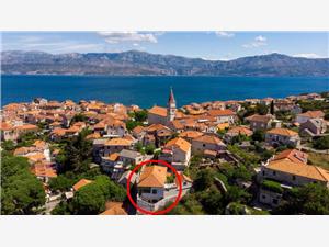Apartment Middle Dalmatian islands,BookBraneFrom 107 €