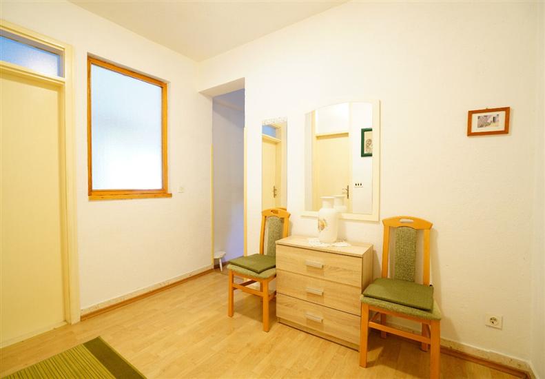 Apartment A1, for 5 persons