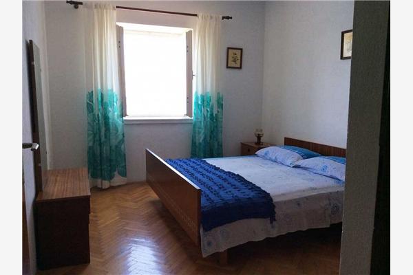 Apartment A1, for 7 persons