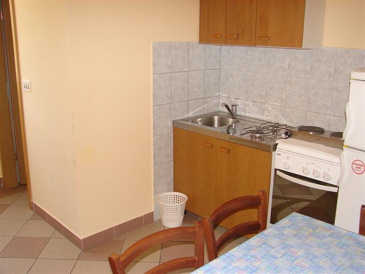 Apartment A1, for 5 persons