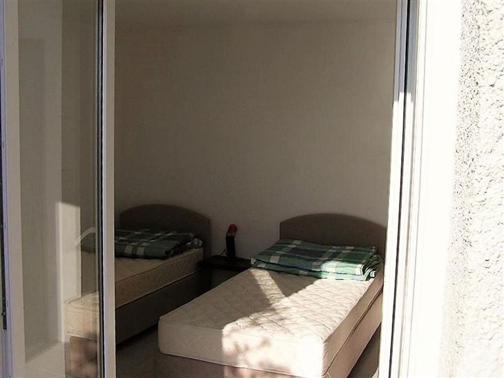 Apartment A2, for 5 persons