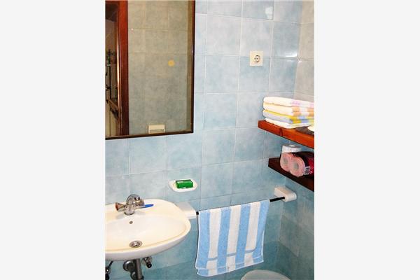 Apartment A2, for 5 persons