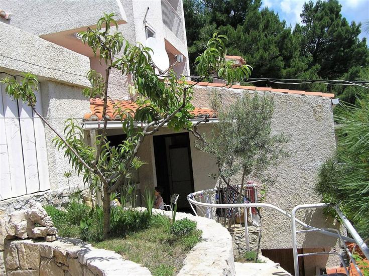 Apartment A4, for 5 persons