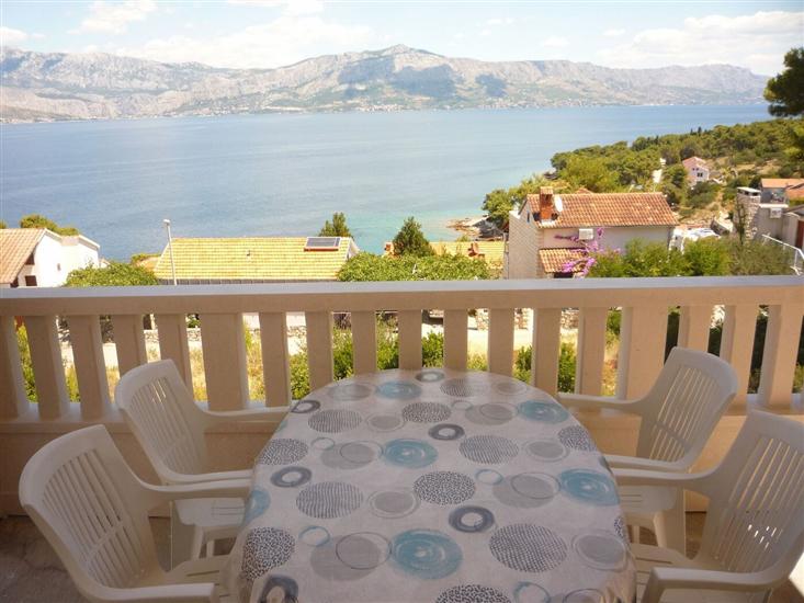 Apartment A1, for 5 persons