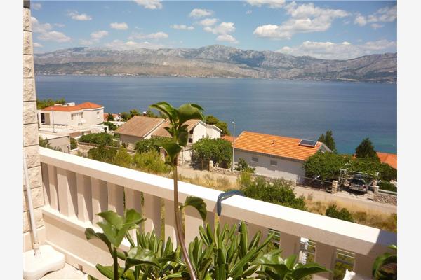 Apartment A1, for 5 persons