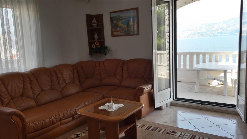Apartment A1, for 5 persons