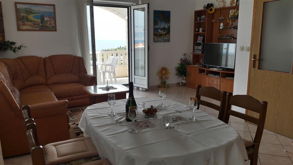 Apartment A1, for 5 persons