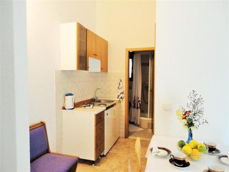 Apartment A2, for 3 persons