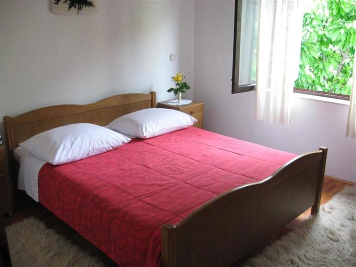 Apartment A2, for 3 persons