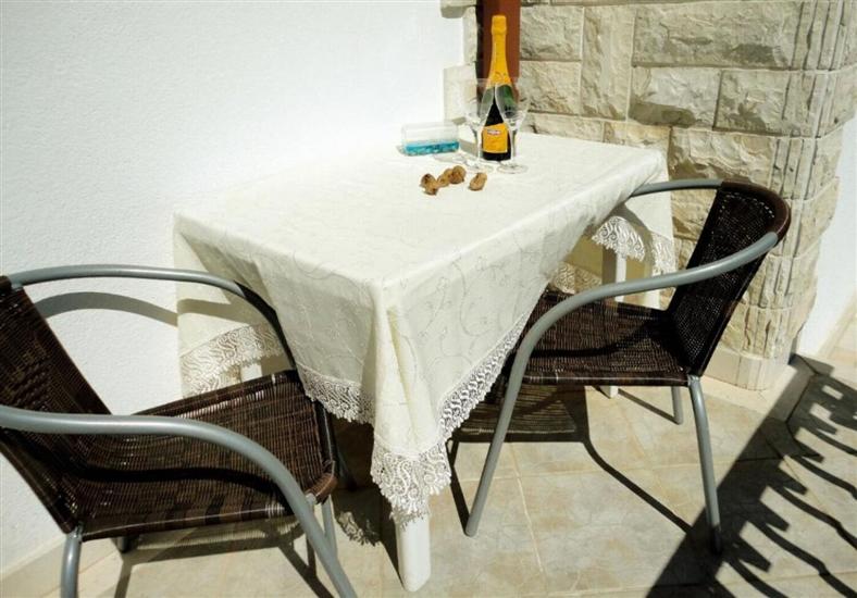 Apartment A3, for 5 persons