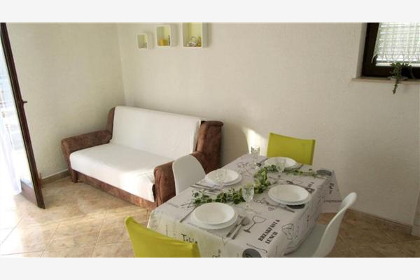 Apartment A3, for 5 persons