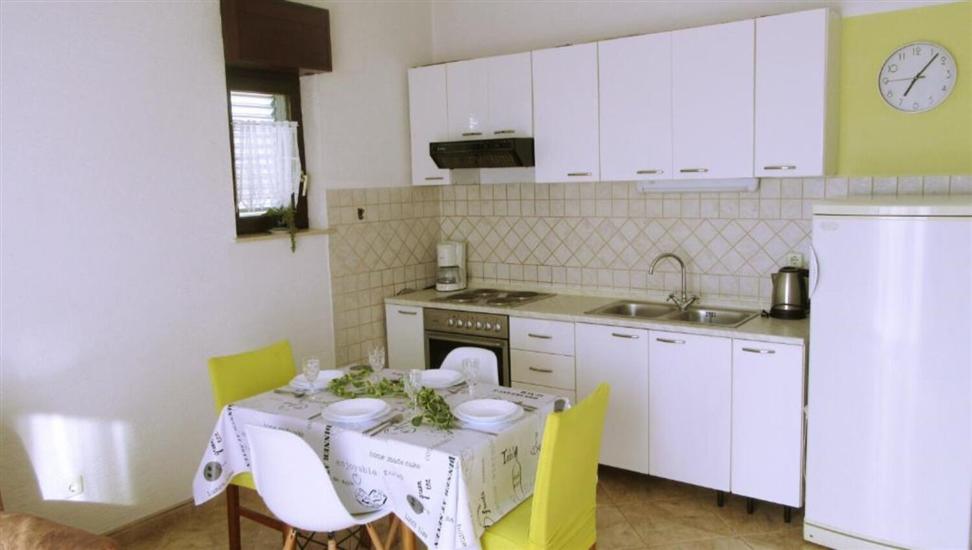 Apartment A3, for 5 persons