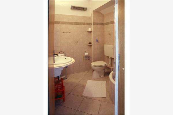 Apartment A3, for 5 persons