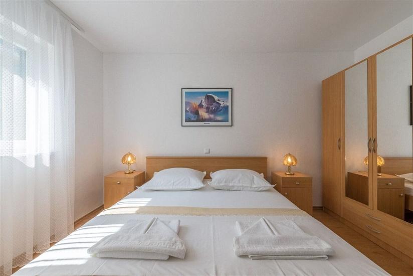 Apartment A2, for 5 persons