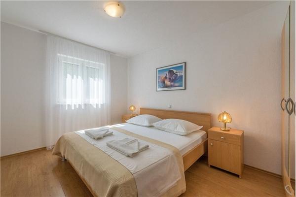 Apartment A2, for 5 persons