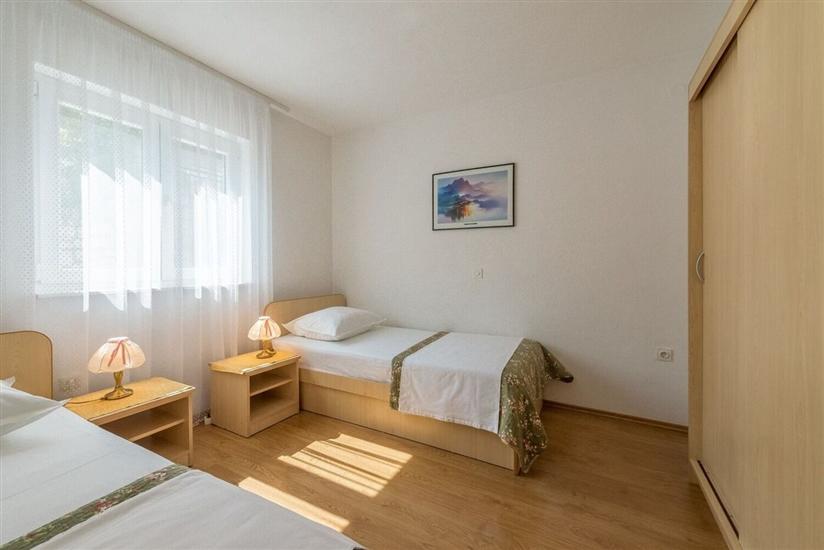 Apartment A2, for 5 persons
