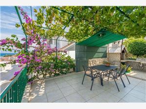 Apartment Split and Trogir riviera,BookBubiFrom 456 zl