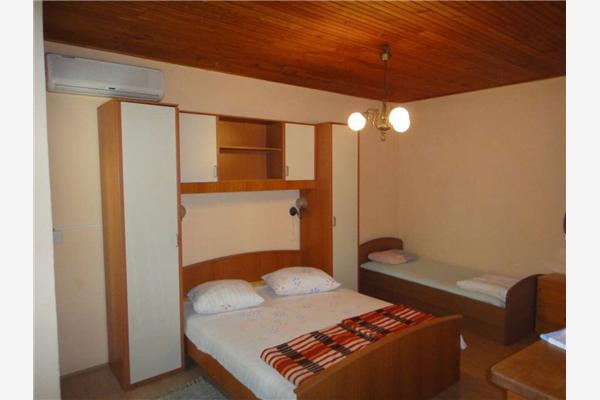 Apartment A4, for 3 persons