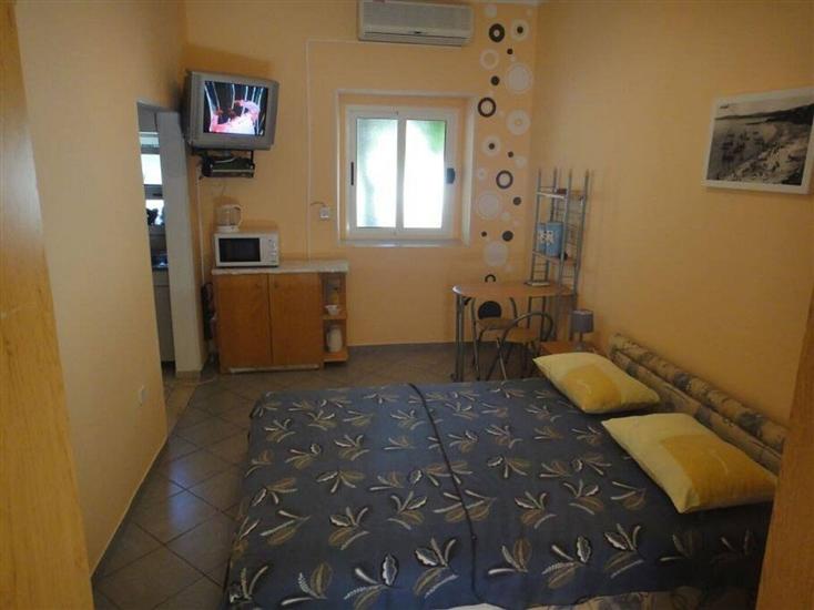 Apartment A5, for 2 persons