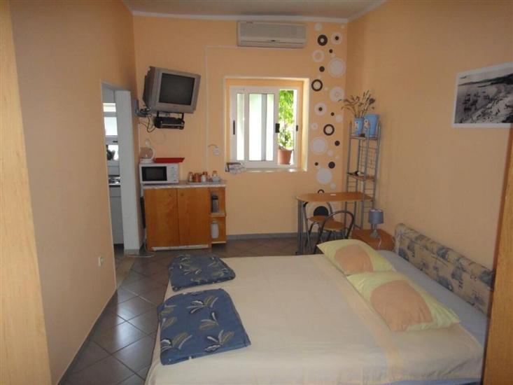 Apartment A5, for 2 persons