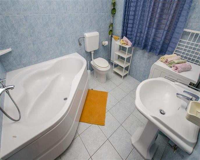 Apartment A1, for 3 persons