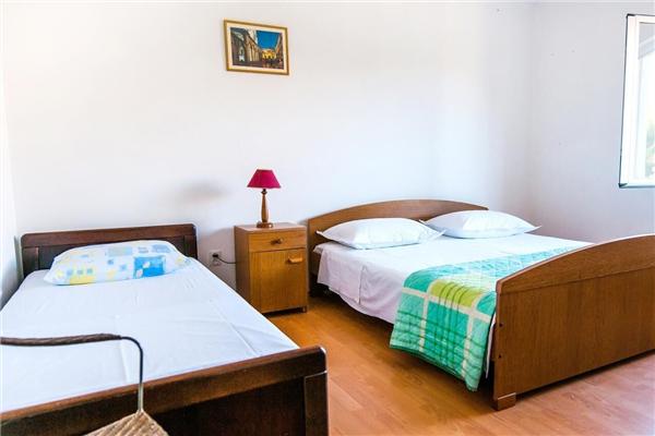 Apartment A1, for 6 persons