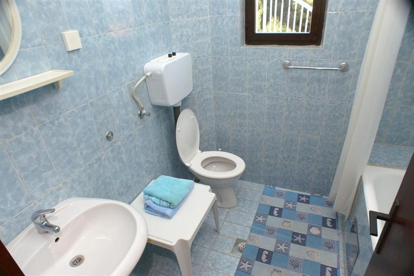 Apartment A1, for 6 persons