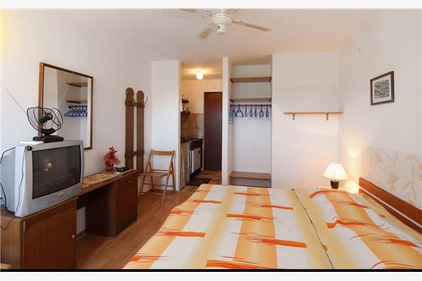 Apartment A4, for 2 persons