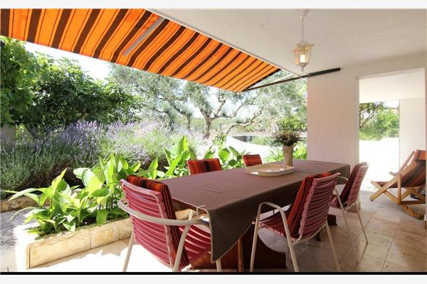 Apartment A5, for 5 persons