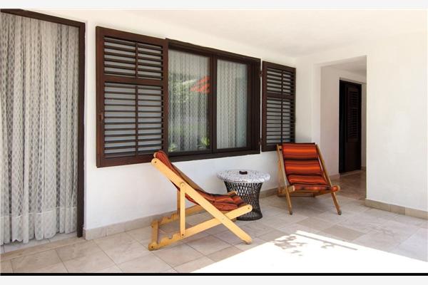 Apartment A5, for 5 persons