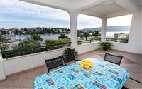 Apartment A5, for 8 persons