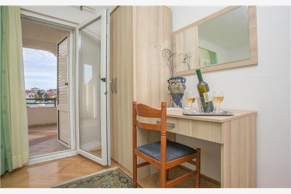 Apartment A5, for 8 persons