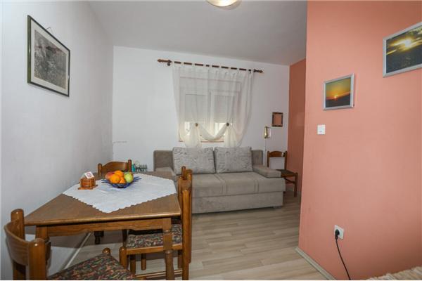 Apartment A1, for 3 persons