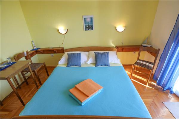 Apartment A1, for 3 persons