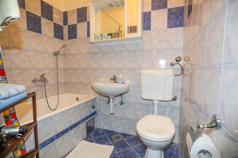 Room S3, for 2 persons