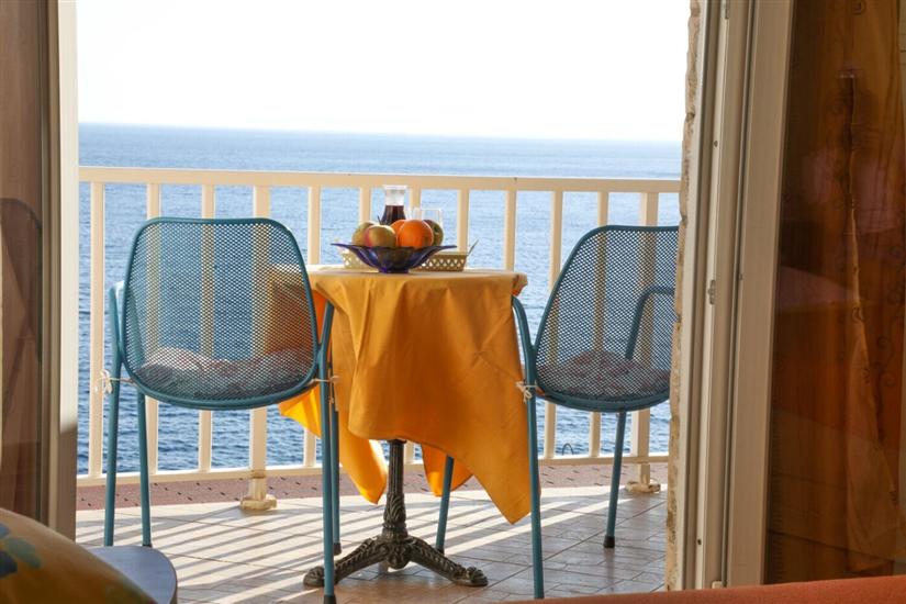 Room S4, for 2 persons