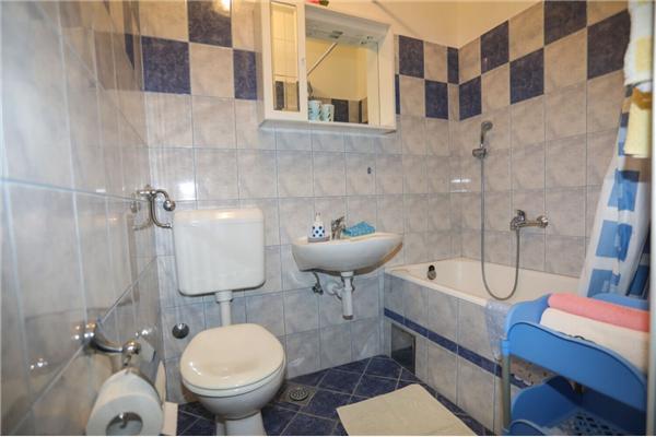 Room S4, for 2 persons