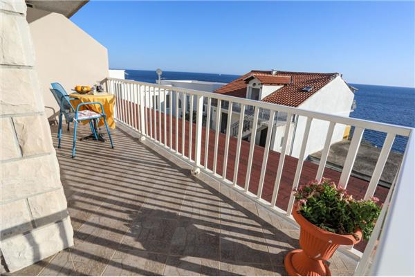 Room S5, for 2 persons