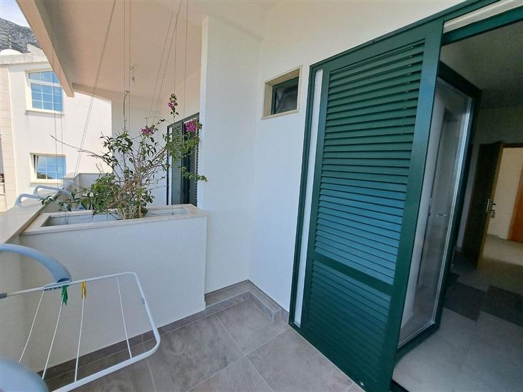 Room S1, for 2 persons