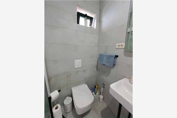 Room S1, for 2 persons