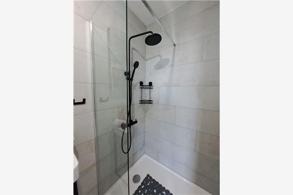 Room S1, for 2 persons