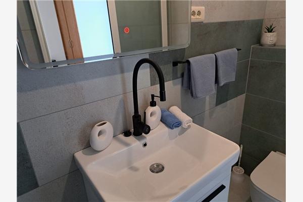 Room S2, for 2 persons