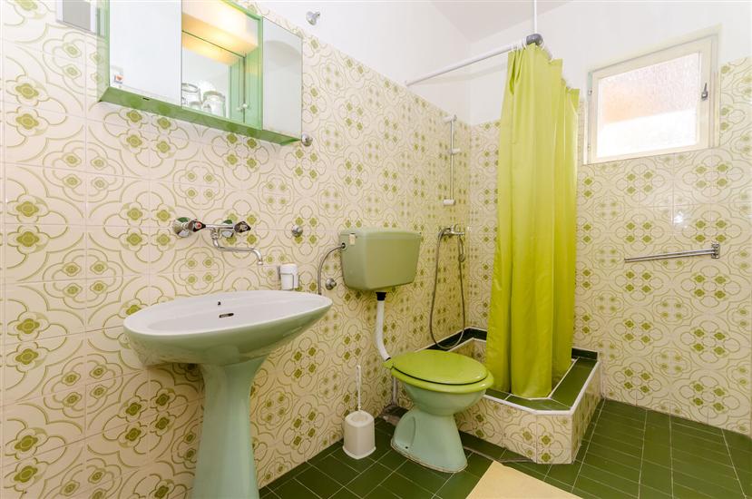 Room S1, for 2 persons