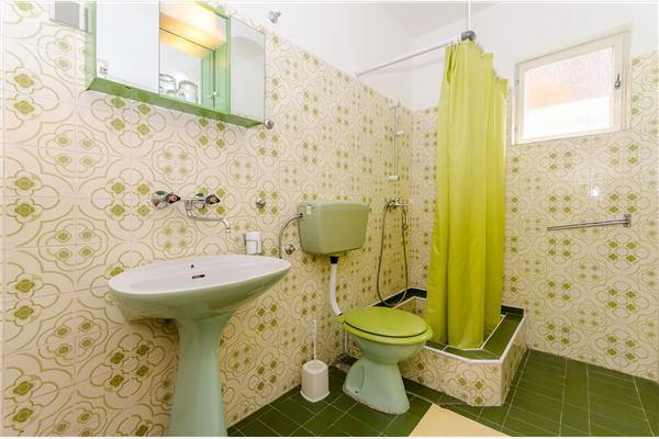 Room S1, for 2 persons