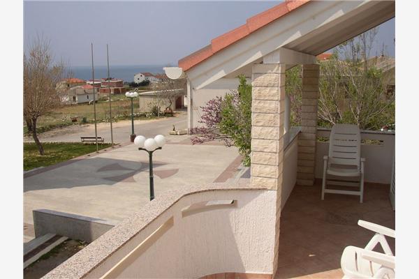 Apartment A1, for 6 persons