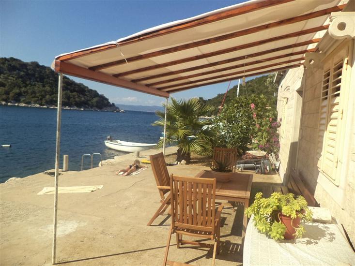 Apartment A1, for 5 persons