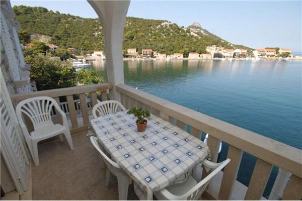 Apartment A3, for 4 persons