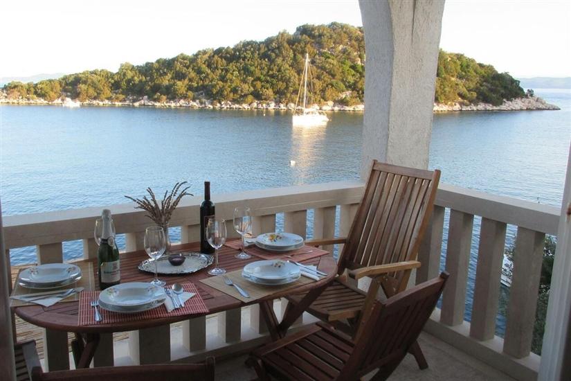 Apartment A4, for 4 persons